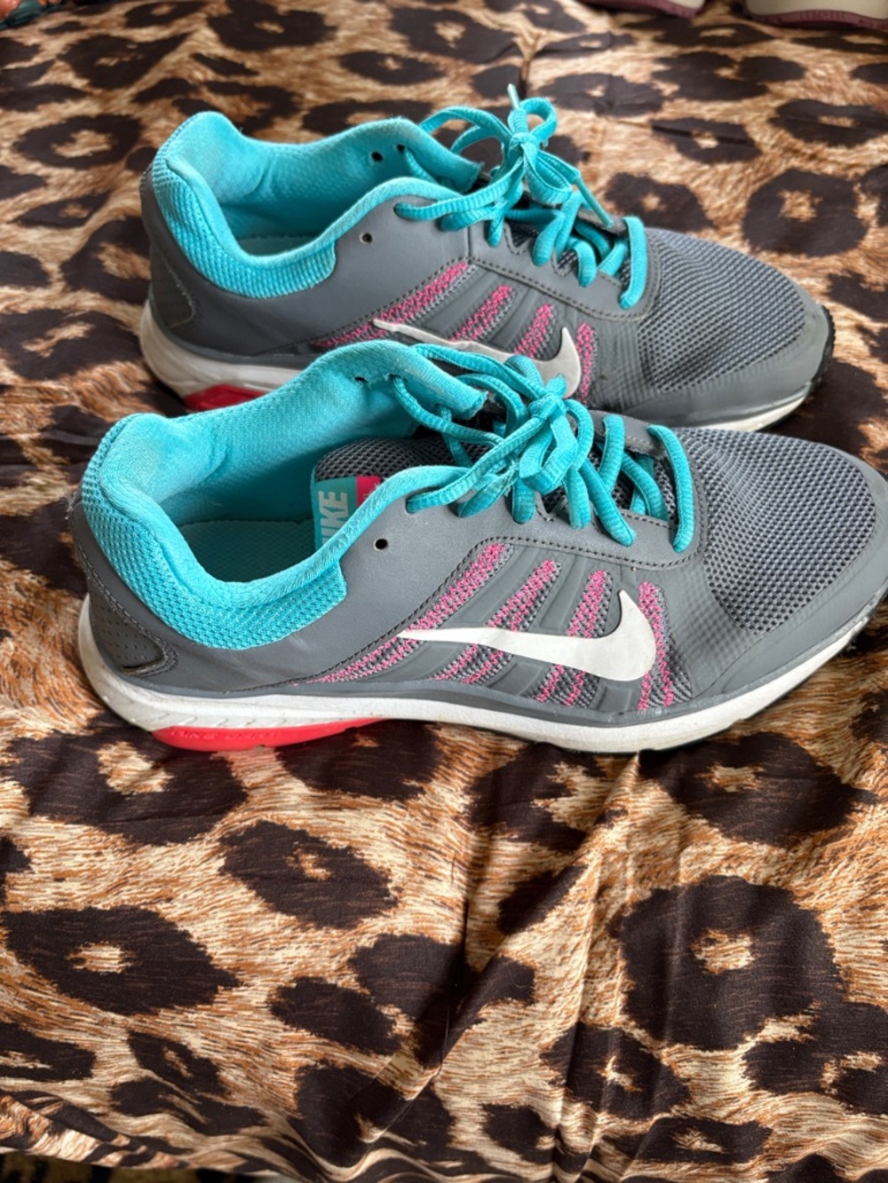 Nike Women's Gray Teal & Pink Athletic Running Shoes